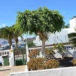 Fuer 5 Personen Ca- 65 M² In Puerto Del Carmen- Lanzarote - Suedkueste Von Lan By Interhome Lägenhet