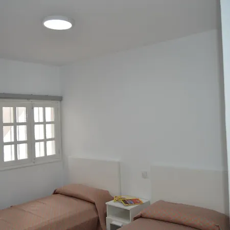 Fuer 5 Personen Ca- 65 M² In Puerto Del Carmen- Lanzarote - Suedkueste Von Lan By Interhome Lägenhet *