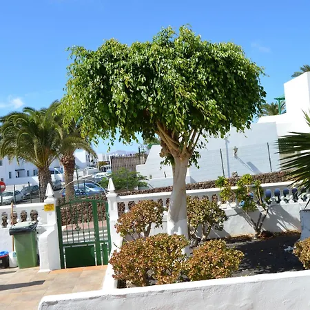 Fuer 5 Personen Ca- 65 M² In Puerto Del Carmen- Lanzarote - Suedkueste Von Lan By Interhome Lejlighed