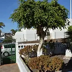 Fuer 5 Personen Ca- 65 M² In Puerto Del Carmen- Lanzarote - Suedkueste Von Lan By Interhome بويرتو ذيل كارمين
