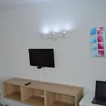 Fuer 5 Personen Ca- 65 M² In Puerto Del Carmen- Lanzarote - Suedkueste Von Lan By Interhome بويرتو ذيل كارمين