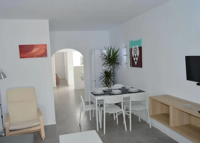 Fuer 5 Personen Ca- 65 M² In Puerto Del Carmen- Lanzarote - Suedkueste Von Lan By Interhome Apartamento *